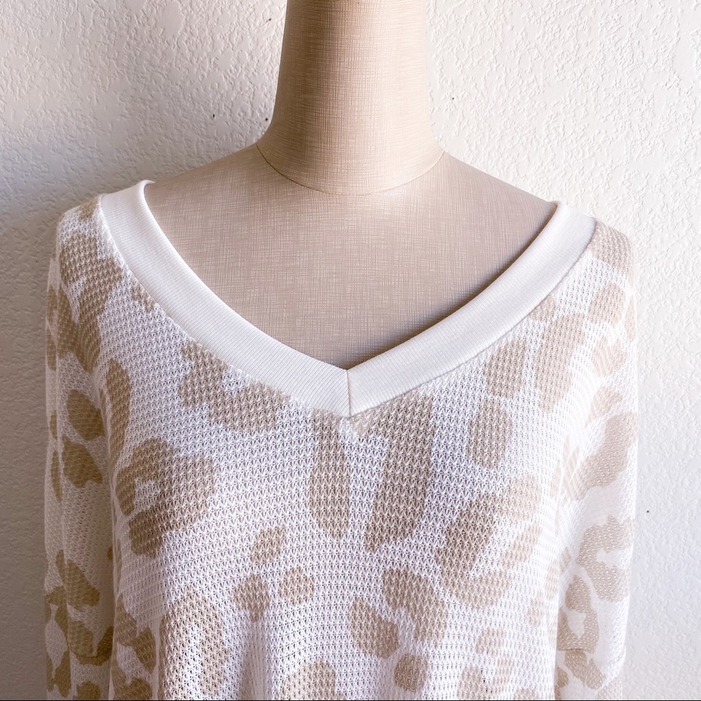 HONEYME Leopard Print Knit Long Sleeve Top - Picture 6 of 11